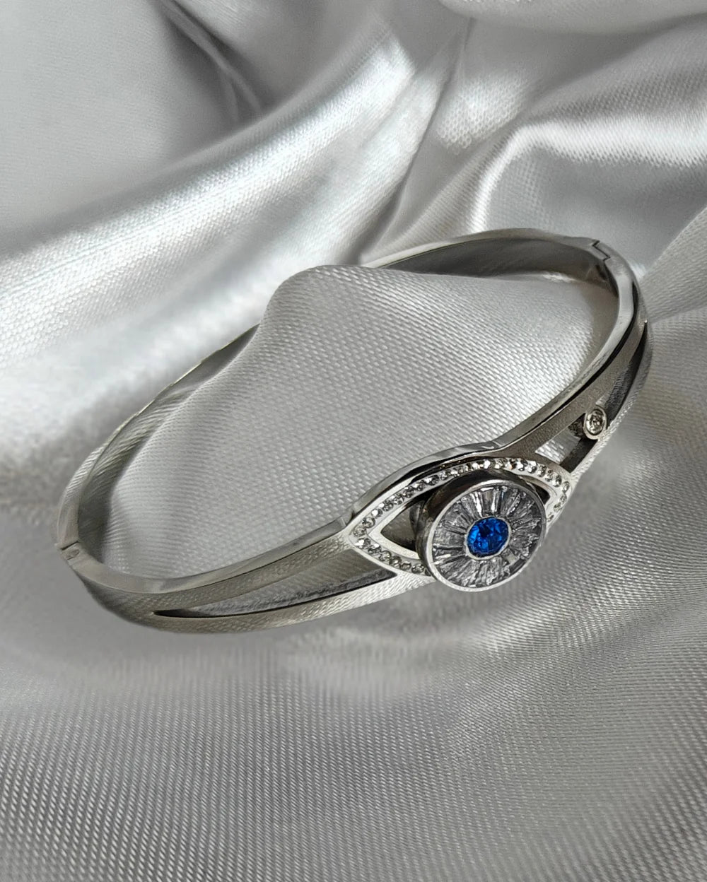 Graceful Gleam Bracelet