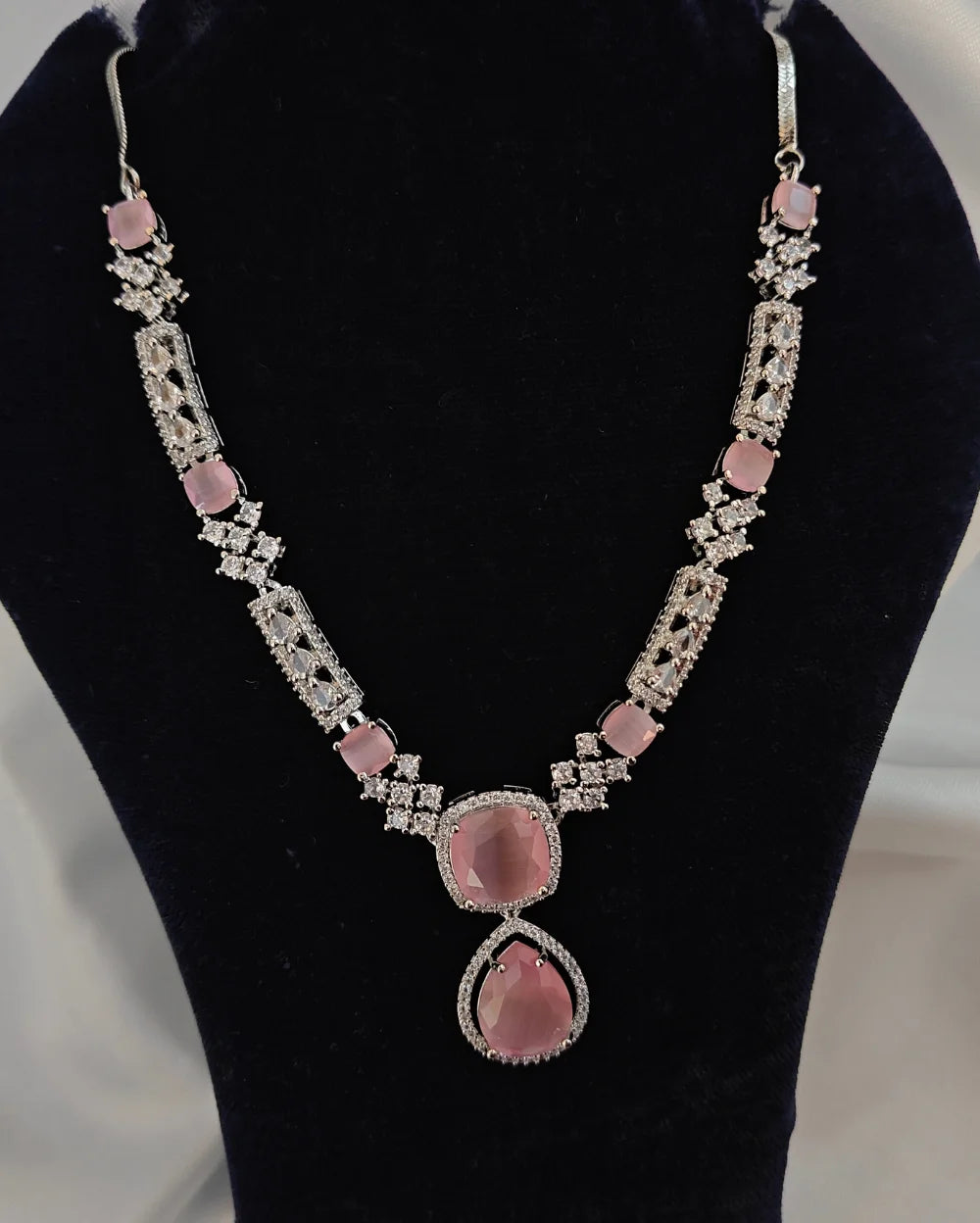 Rose Whisper AD Necklace and Earrings set