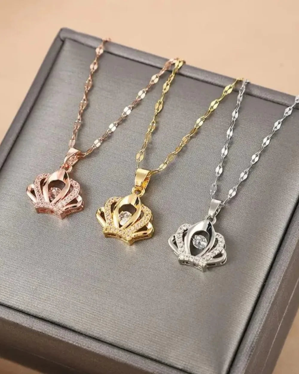 Royal Shine Pendant
