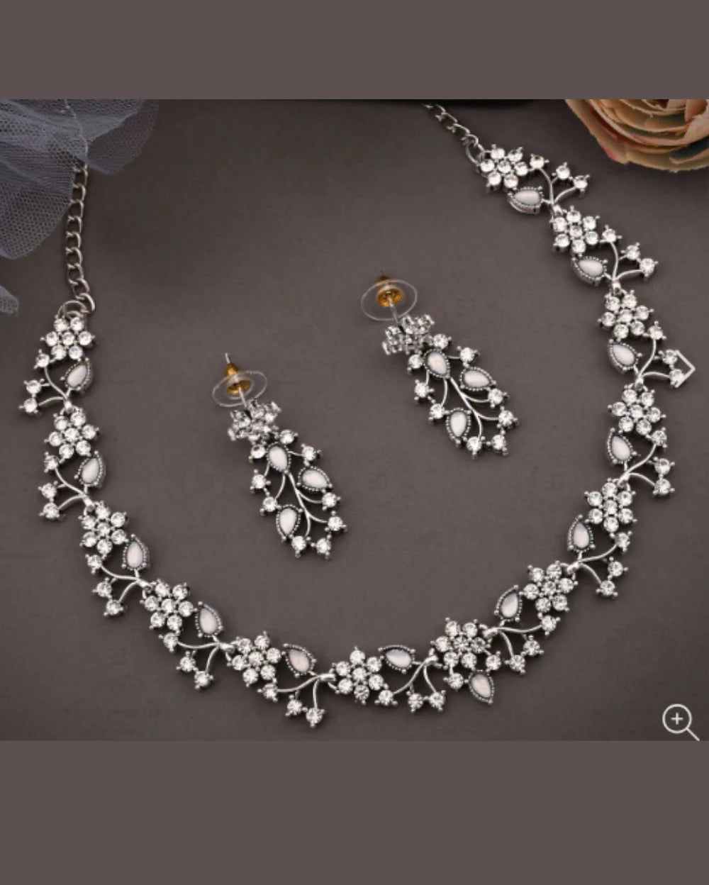 Everglow Silver Necklace and Earring set