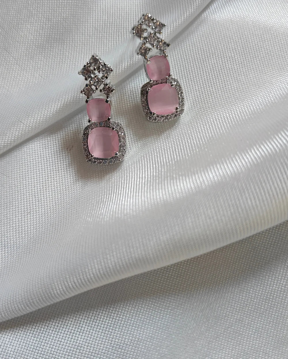 Rose Whisper AD Necklace and Earrings set