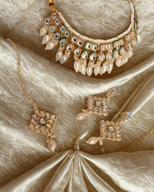 Anaya Choker Set