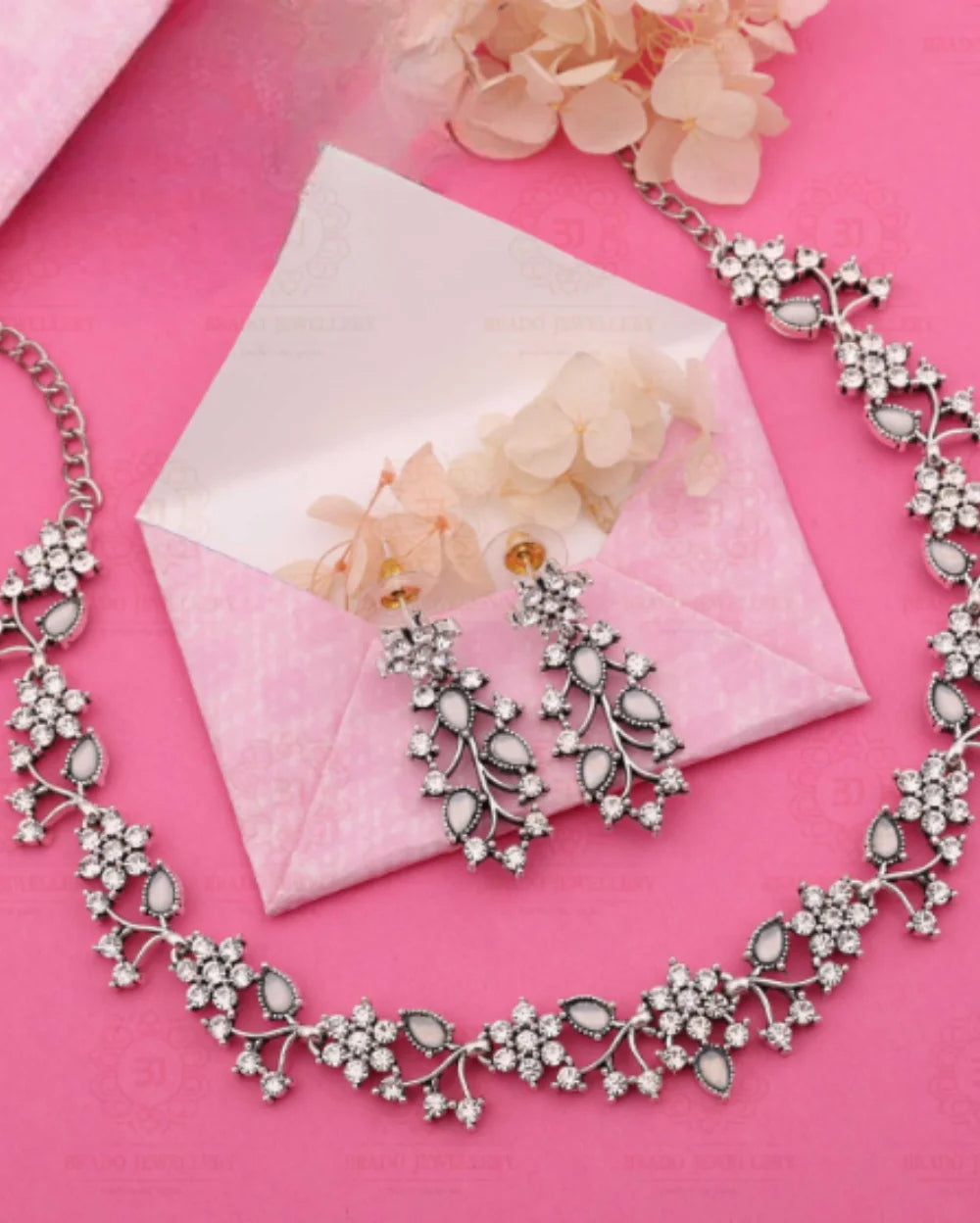 Everglow Silver Necklace and Earring set
