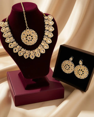 Bela Gold and silver toned Necklace set