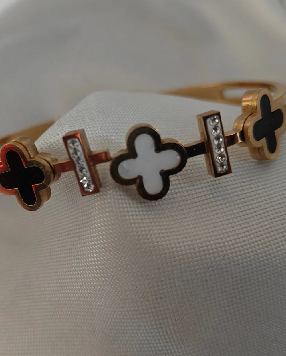 Whispering Shine Bracelet