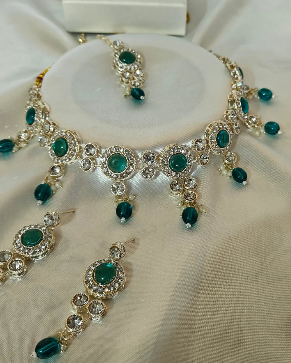 Silver-toned ornate Indian Choker Set