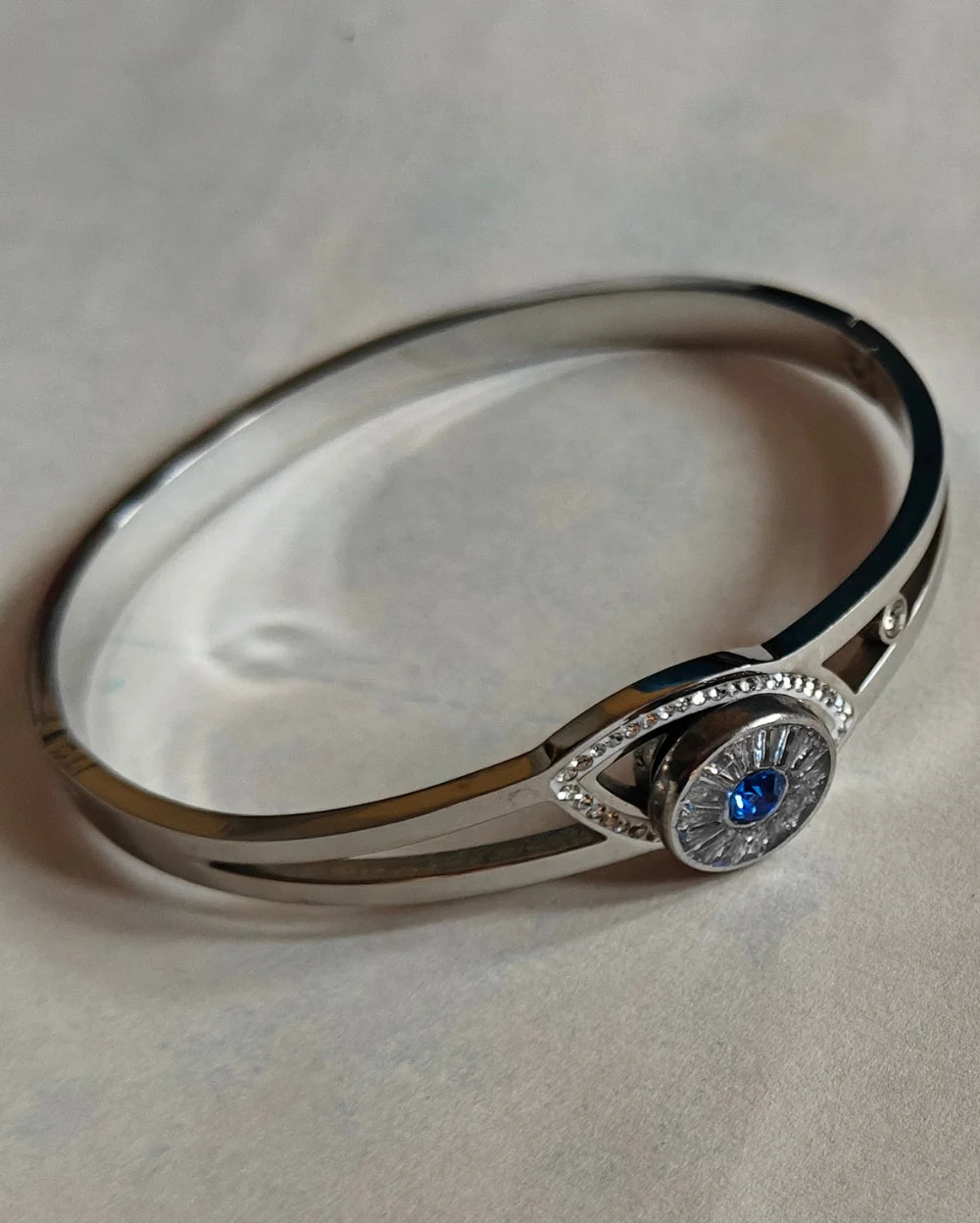 Graceful Gleam Bracelet