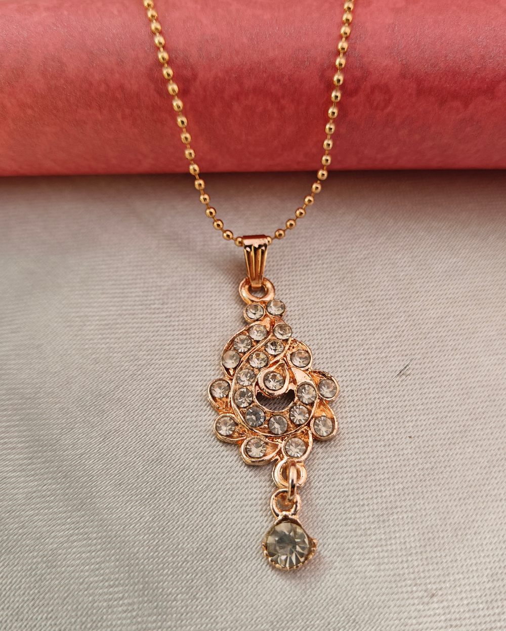 Serene Pendant with Earrings