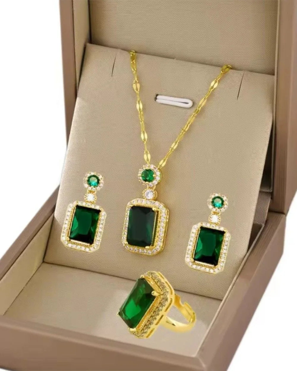 Sunrise Glow Emerald green Pendant with Earrings