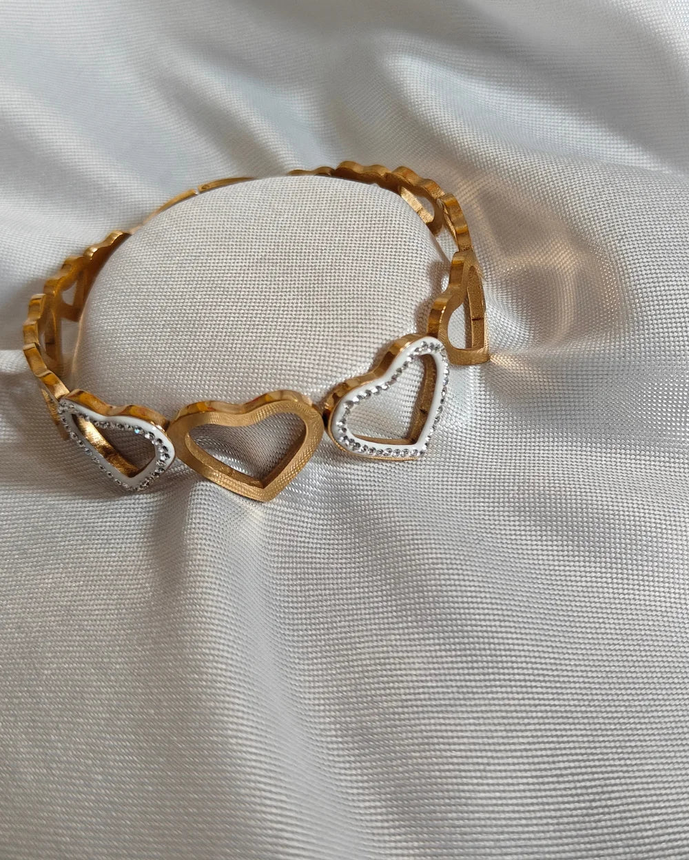 Luminous Heart Bracelet