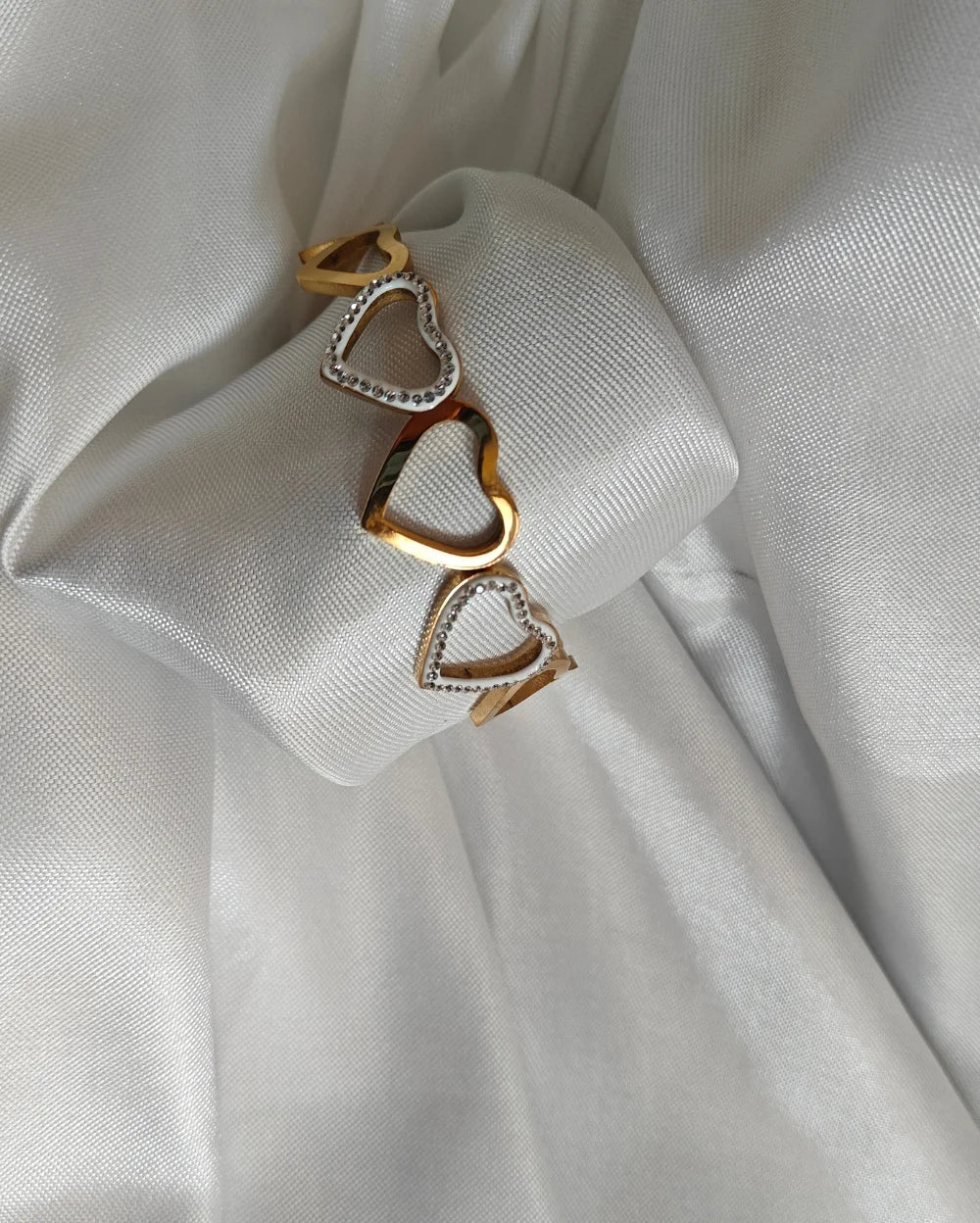 Luminous Heart Bracelet