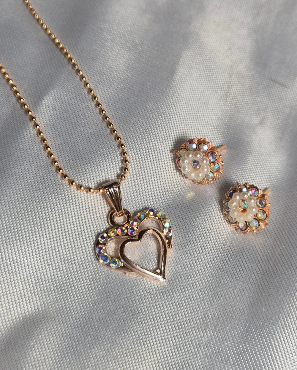 Wanderlust Heart shaped Pendant