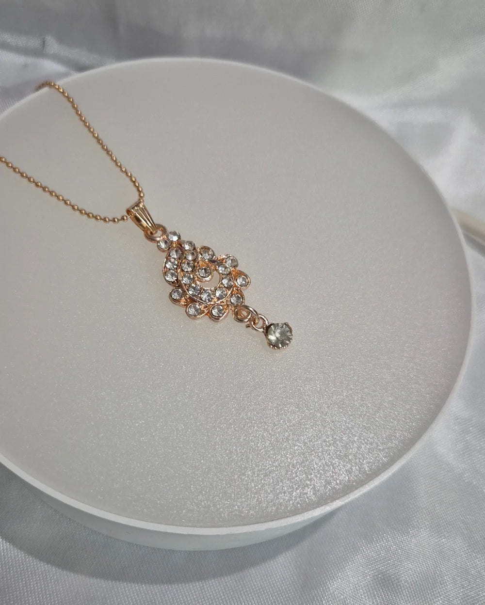 Serene Pendant with Earrings