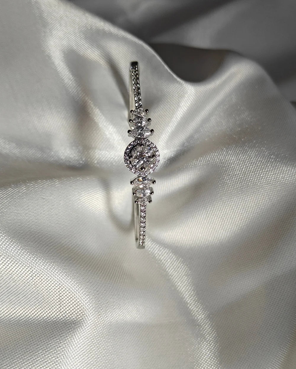 Subtle Spark Bracelet