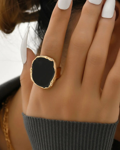 Black Geometric Ring