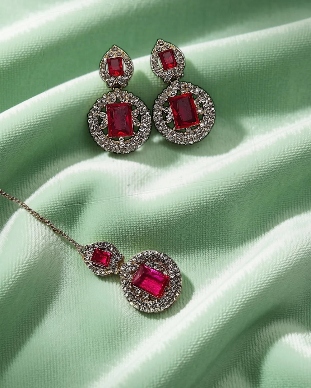 Vintage Grace Necklace Set