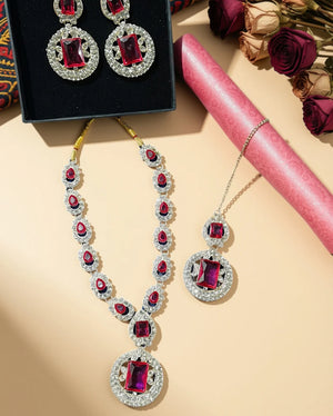 Vintage Grace Necklace Set